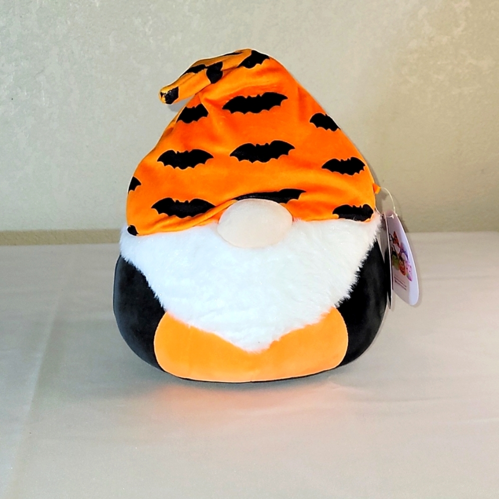 Squishmallows "Rare" tension Gnome Halloween 8 inch